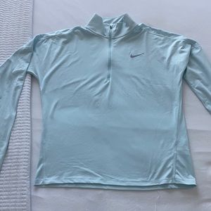 Nike DriFit Pullover